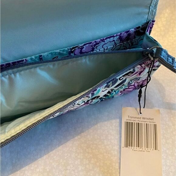 Vera Bradley Trimmed Wristlet Penelope's Garden - Picture 4 of 4